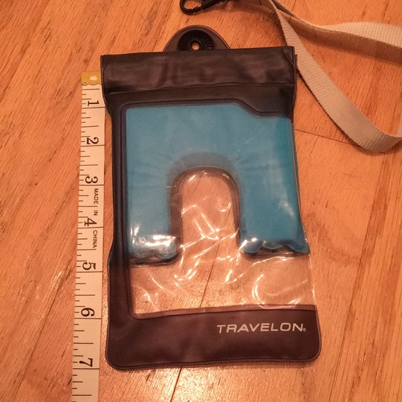 Eddie Bauer Travel On - Picture 6 of 7